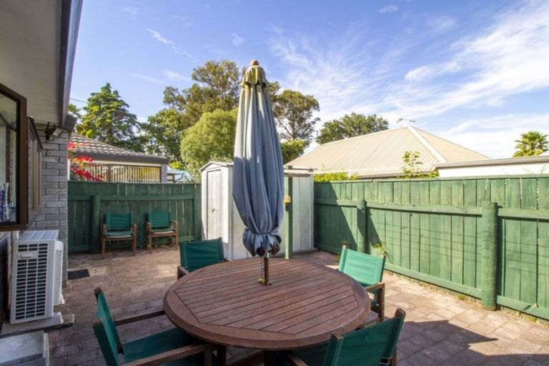 Photo of property in 24a Kotuku Place, Taradale, Napier, 4112