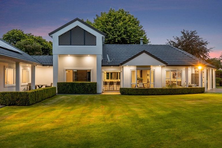 Photo of property in 52 Regent's Park Drive, Casebrook, Christchurch, 8051