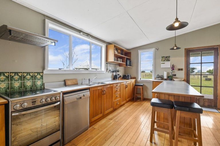 Photo of property in 57 Ladys Mile, Eltham, 4322