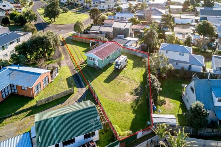 Photo of property in 138 Lorraine Place, Whangamata, 3620