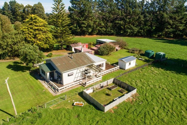 Photo of property in 481 Pohangina Valley East Road, Pohangina, Ashhurst, 4884
