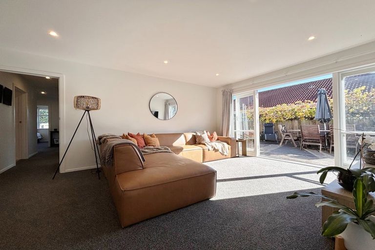 Photo of property in 17 Skipton Street, Mairehau, Christchurch, 8013
