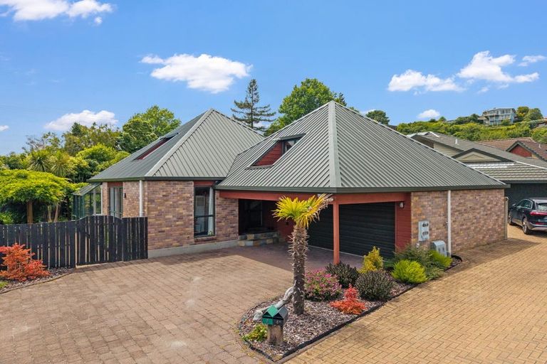 Photo of property in 4 Libra Place, Kawaha Point, Rotorua, 3010