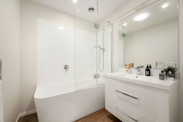 Photo of property in 23 Porokaiwhiri Street, Crofton Downs, Wellington, 6035