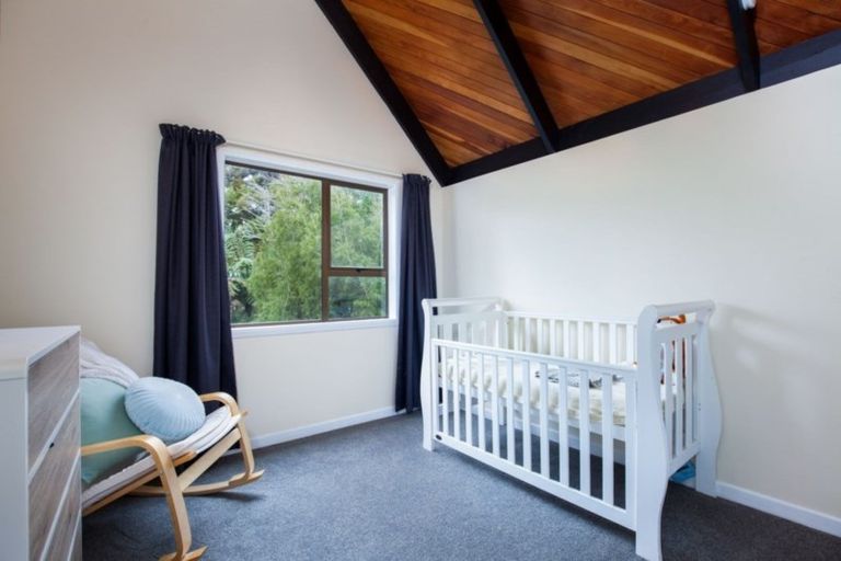 Photo of property in 10 Hood Place, Spotswood, New Plymouth, 4310