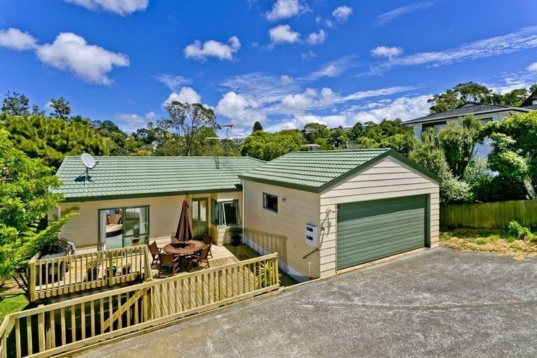 Photo of property in 1/65 Girrahween Drive, Totara Vale, Auckland, 0629
