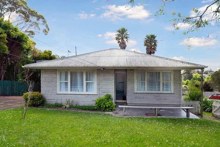 Photo of property in 93 Rosier Road, Glen Eden, Auckland, 0602