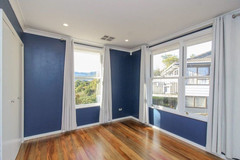 Photo of property in 12 Fenchurch Grove, Stokes Valley, Lower Hutt, 5019