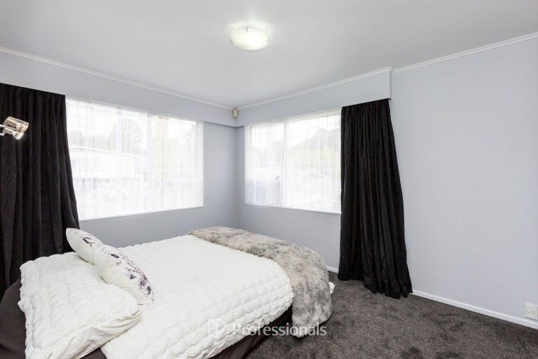 Photo of property in 17 Sunnyview Drive, Brown Owl, Upper Hutt, 5018