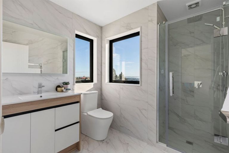 Photo of property in 13 Paina Crescent, Massey, Auckland, 0614