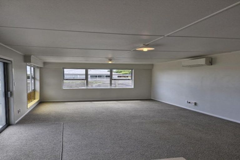 Photo of property in 282 Mangorei Road, Merrilands, New Plymouth, 4312