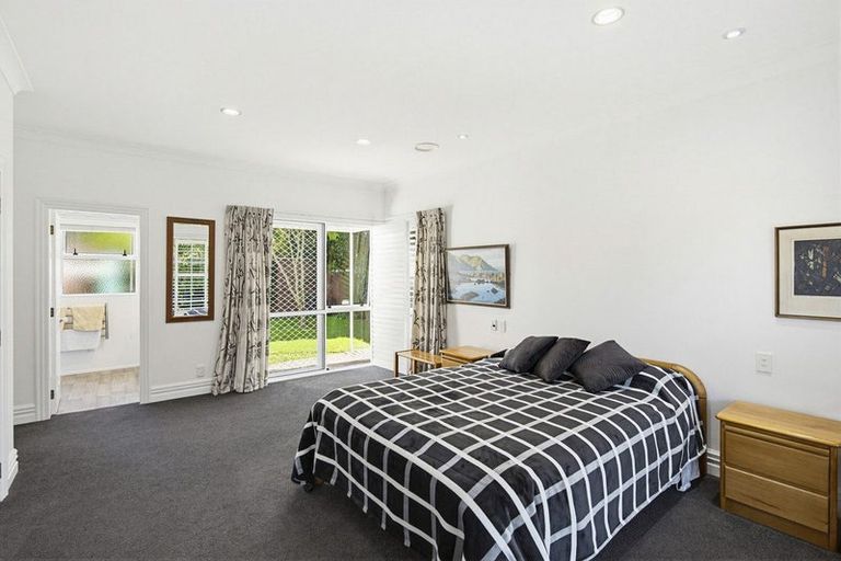 Photo of property in 1 Maple Lane, Waikanae, 5036