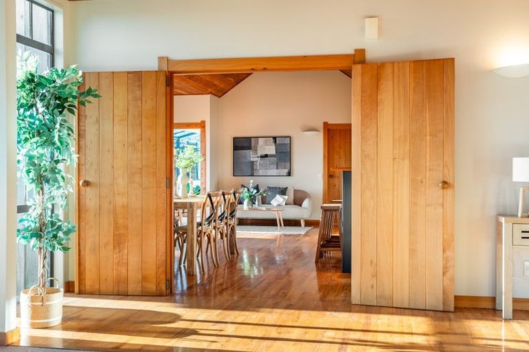 Photo of property in 55 Octavius Road, Peka Peka, Waikanae, 5391