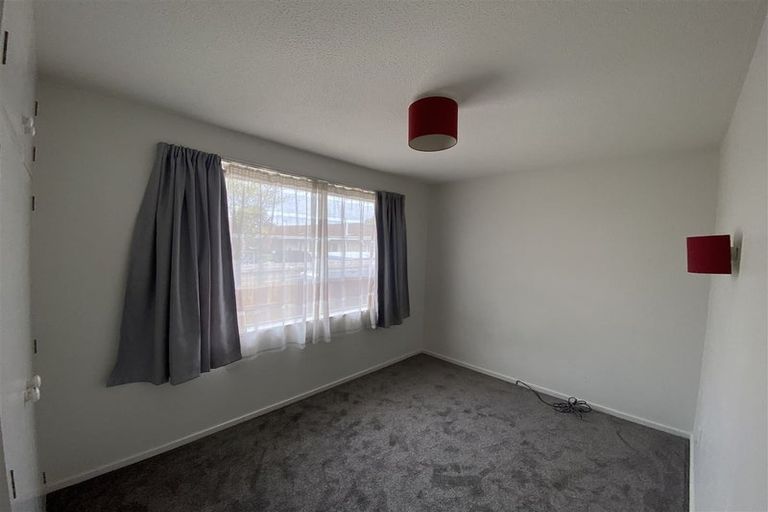 Photo of property in 1/3 James Condon Place, Redwood, Christchurch, 8051