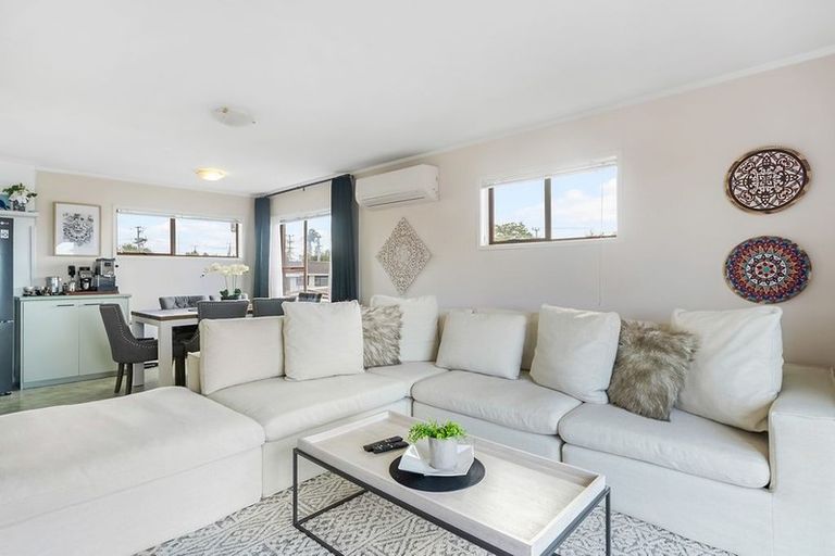 Photo of property in 1/3 Karaka Street, New Lynn, Auckland, 0600