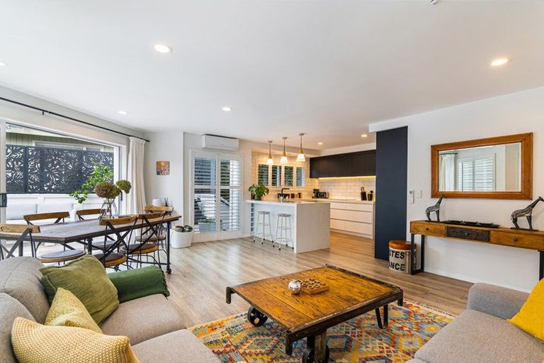 Photo of property in 1/11 Campbell Road, Takapuna, Auckland, 0622