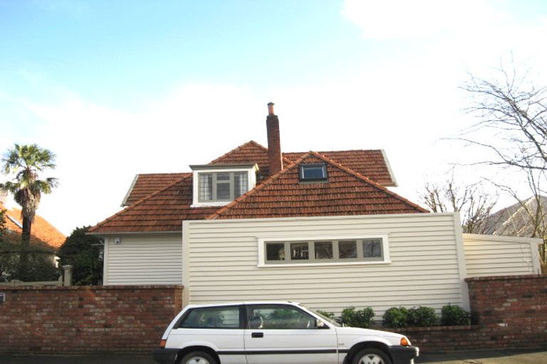 Photo of property in 17 Innes Road, St Albans, Christchurch, 8052