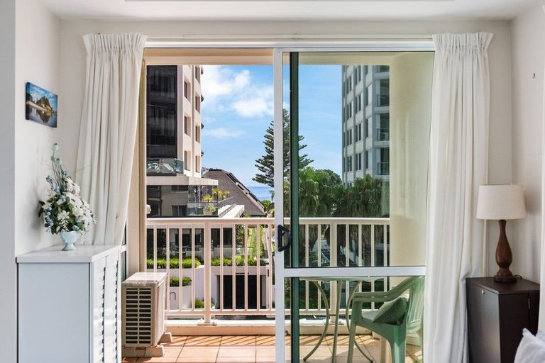 Photo of property in 12 Maunganui Road, Mount Maunganui, 3116