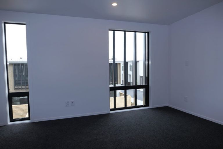 Photo of property in 2 Kamahi Place, Paraparaumu, 5032