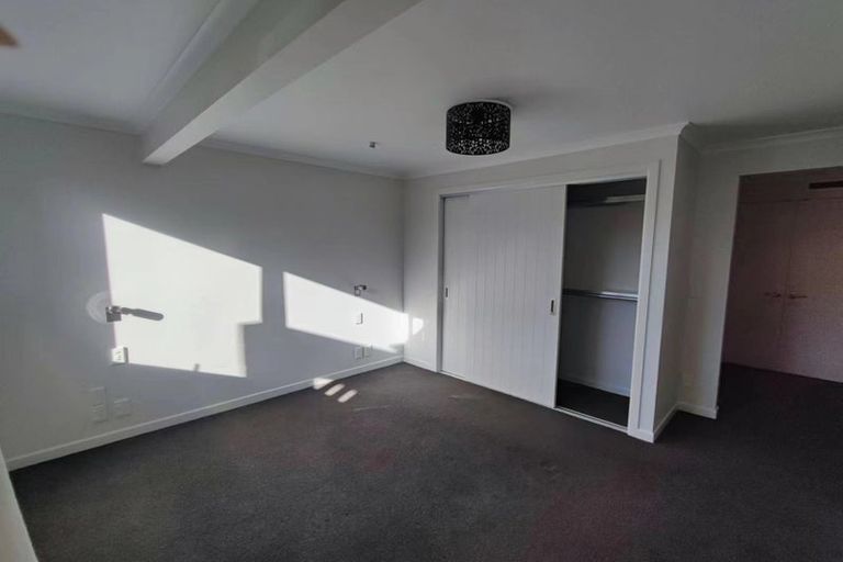 Photo of property in 12 Meadowvale Avenue, Forrest Hill, Auckland, 0620