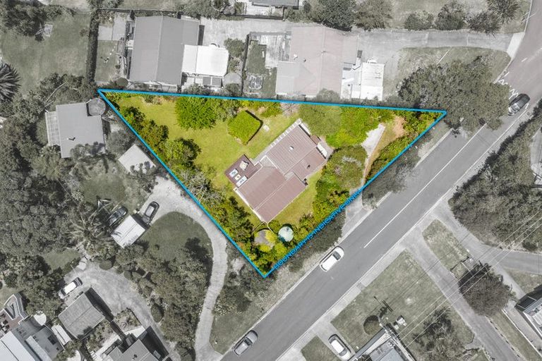 Photo of property in 7 Kauri Road, Stanmore Bay, Whangaparaoa, 0932