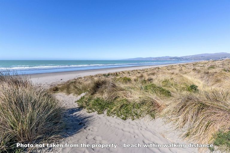 Photo of property in 198 Estuary Road, South New Brighton, Christchurch, 8062