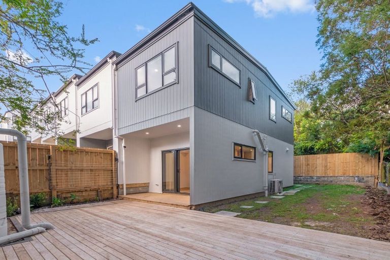 Photo of property in 7/43 Ranui Avenue, Ranui, Auckland, 0612