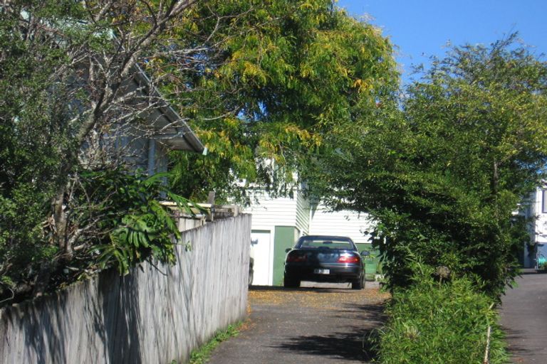 Photo of property in 5 Glenorchy Street, Glen Eden, Auckland, 0602