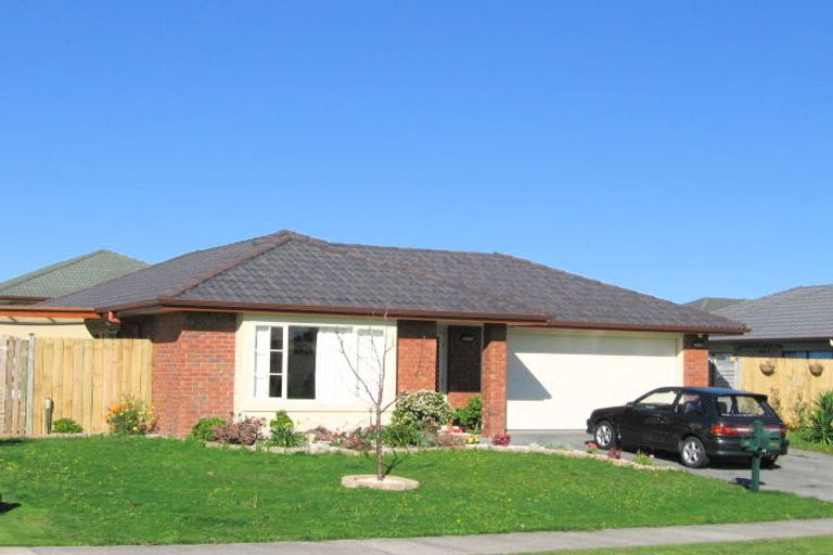 Photo of property in 68 Hillwell Drive, Henderson, Auckland, 0612