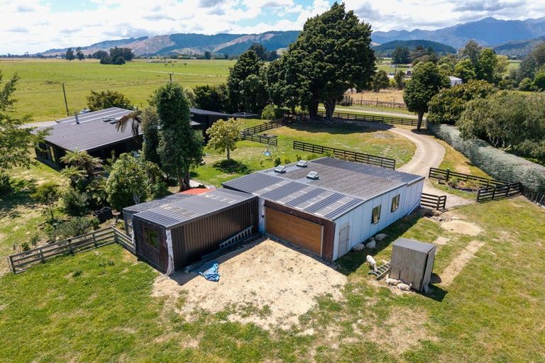 Photo of property in 324 Kimberley Road, Levin, 5571
