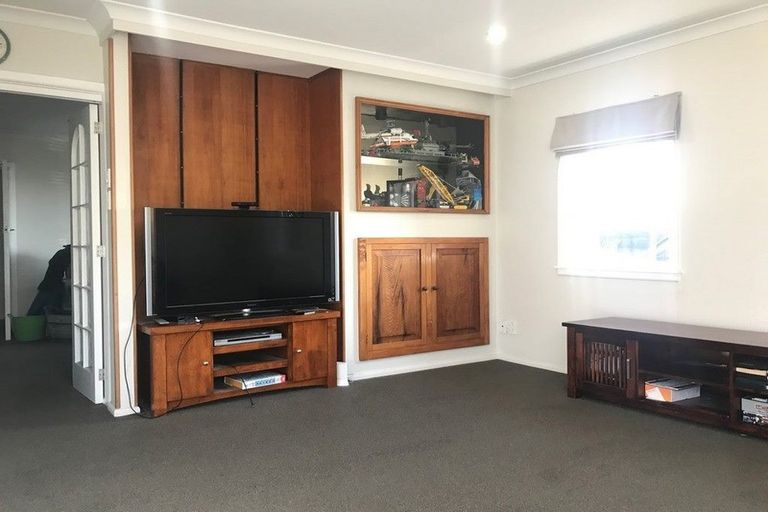 Photo of property in 9 Masham Road, Broomfield, Christchurch, 8042