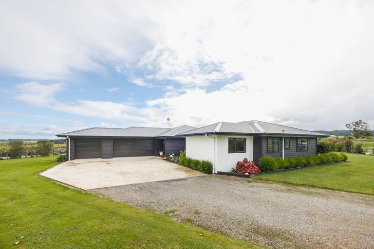 Photo of property in 18 Robbie Lane, Ashhurst, Palmerston North, 4470