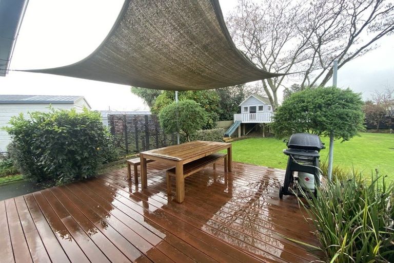 Photo of property in 3 Upham Street, Havelock North, 4130