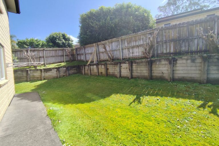 Photo of property in 3 Cityview Place, Massey, Auckland, 0614