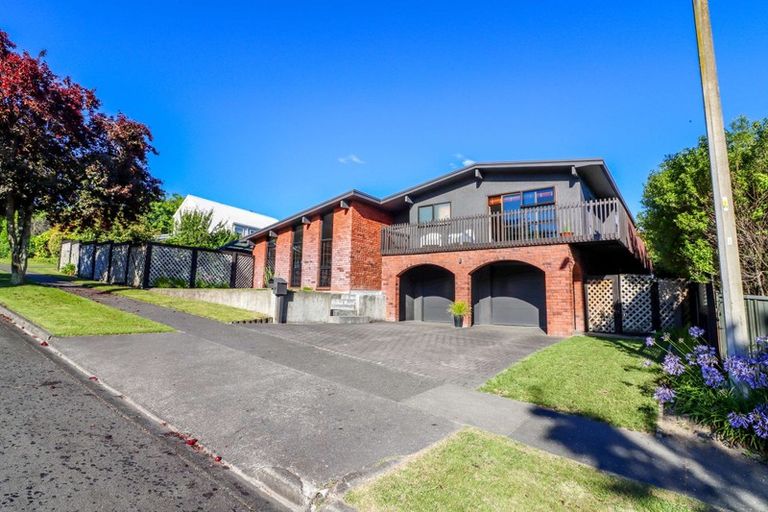 Photo of property in 1 Cumberland Rise, Taradale, Napier, 4112