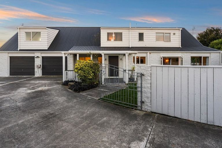Photo of property in 14 Van Dieman Close, Templeton, Christchurch, 8042