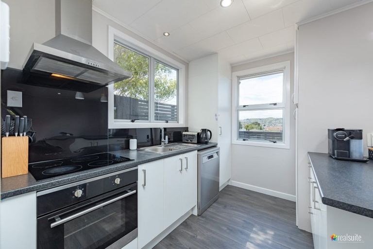 Photo of property in 114 Te Pene Avenue, Titahi Bay, Porirua, 5022