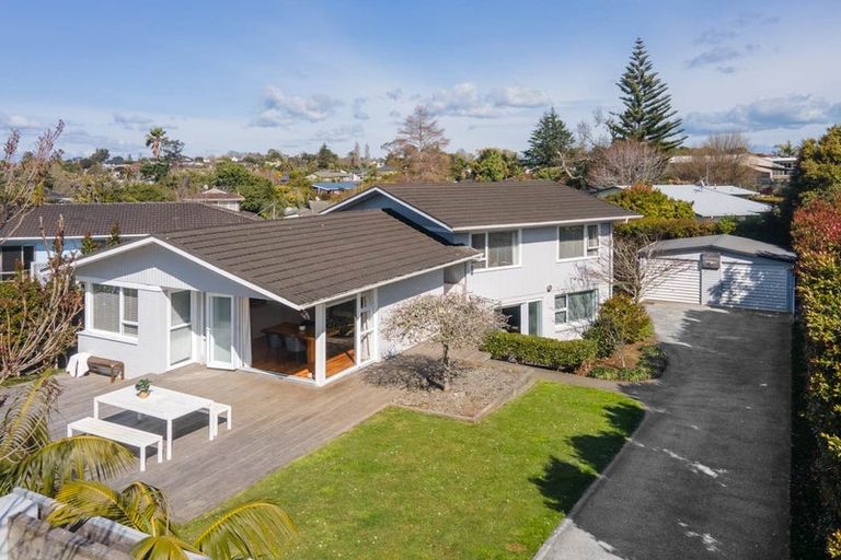 Photo of property in 12 Fordyce Avenue, Sunnyhills, Auckland, 2010