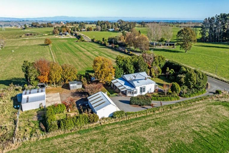 Photo of property in 2778 Kimbolton Road, Kimbolton, Feilding, 4777