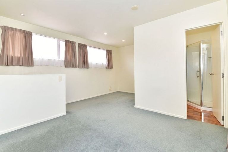 Photo of property in 33b Florence Avenue, Orewa, 0931