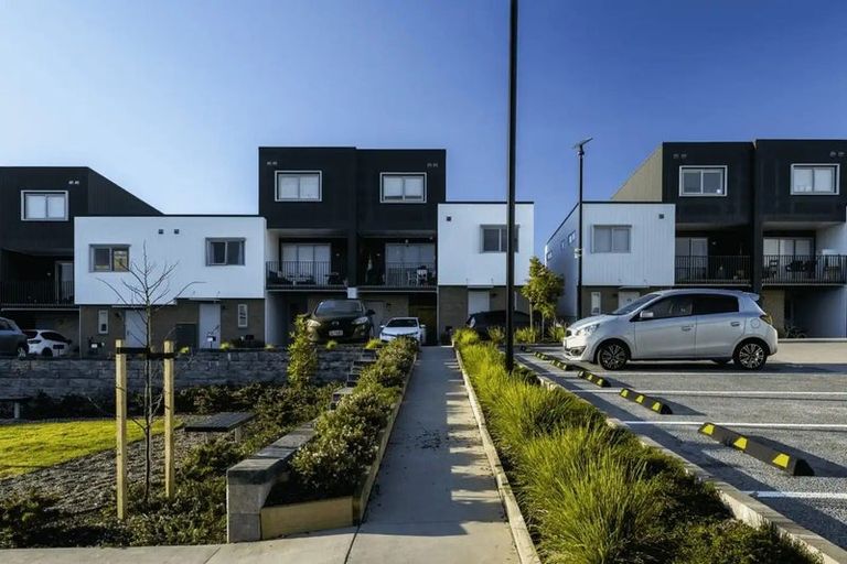 Photo of property in 6 Ngae Place, Mangere East, Auckland, 2024