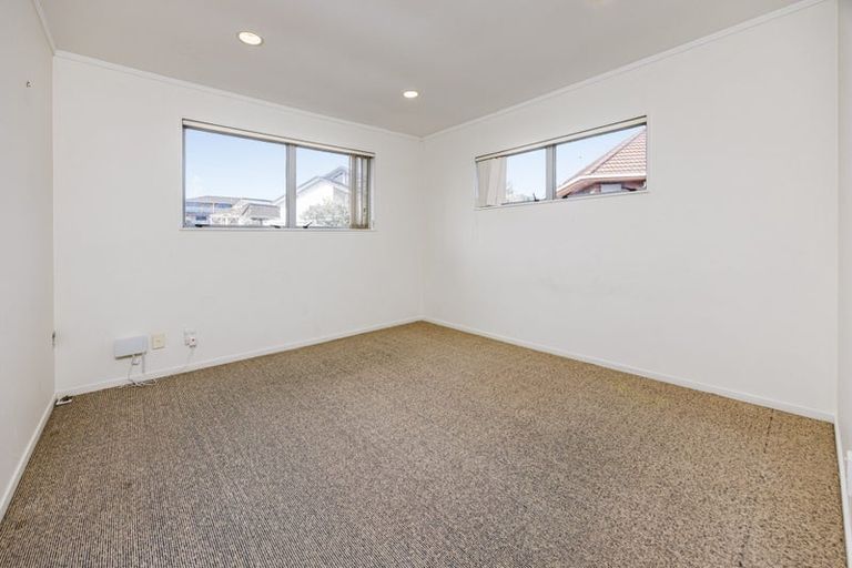 Photo of property in 1/27 Leicester Parade, Somerville, Auckland, 2014