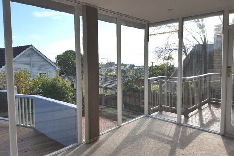 Photo of property in 191 East Coast Road, Castor Bay, Auckland, 0620