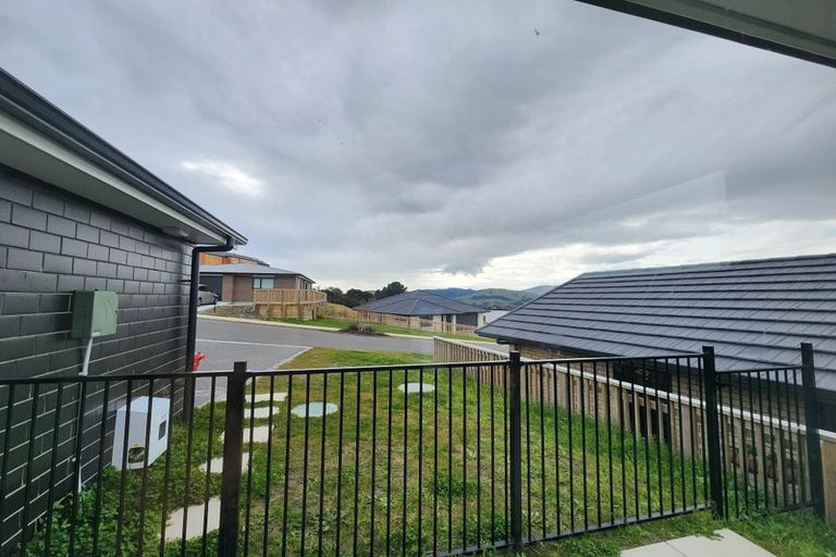 Photo of property in 12 Topsail Way, Whitby, Porirua, 5024