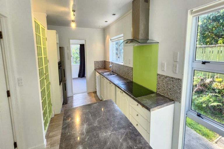 Photo of property in 10b Camden Street, Vogeltown, New Plymouth, 4310
