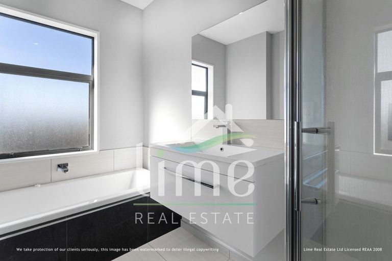 Photo of property in 17 Bellbird Lane, Marshland, Christchurch, 8083