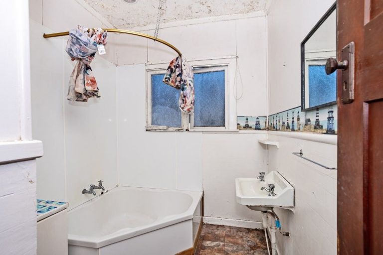 Photo of property in 40 Lowe Street, Avenal, Invercargill, 9810