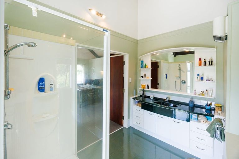 Photo of property in 101 Clifton Terrace, Fitzherbert, Palmerston North, 4410