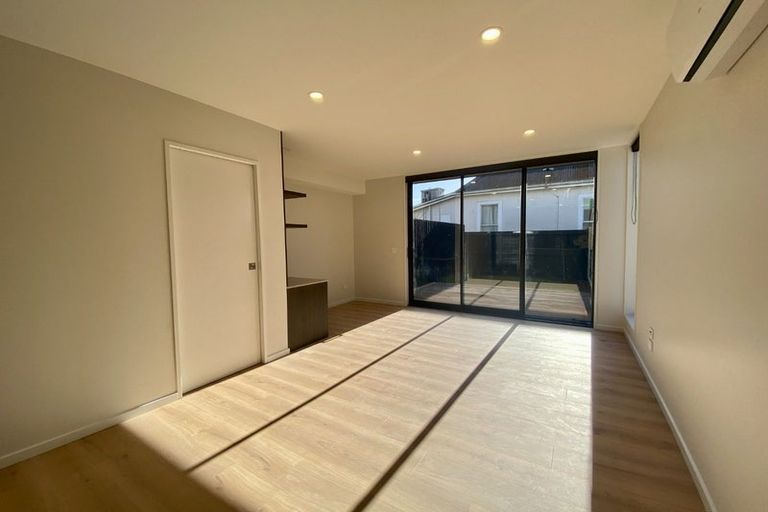 Photo of property in 3/89 Champion Street, Edgeware, Christchurch, 8013