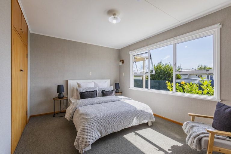 Photo of property in 11 Jull Crescent, Waipukurau, 4200